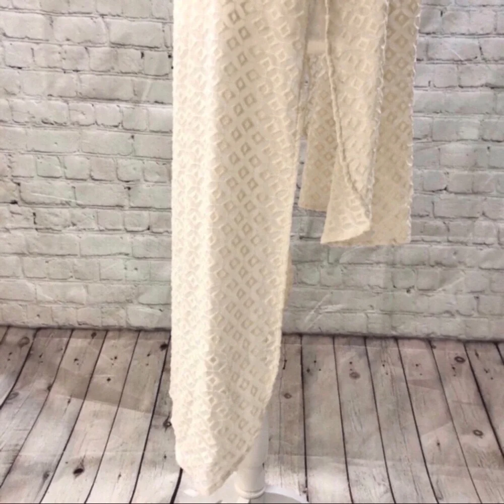 HD in Paris Anthropologie High Low Tunic Top Cream Size Large Diamond Print